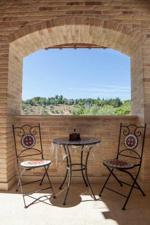 B&B L' Antica Fonte Spinetoli Exterior foto